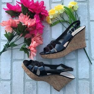 Black Wedges